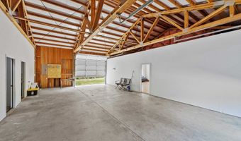 87372 LOIS Ln, Bandon, OR 97411