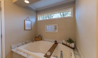 439 Zachary Rd, Blaine, TN 37709