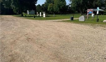 640 W Lake St W, Avoca, MN 56114