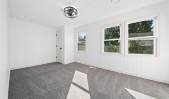 5999 Ambleside Dr, Columbus, OH 43229
