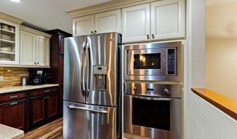 7243 Old Harbor Ave, Anchorage, AK 99504