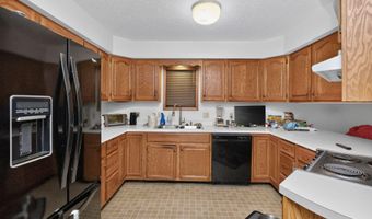 4612 Dover Dr, Ames, IA 50014