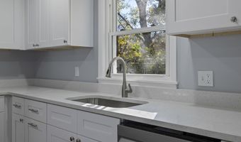 104 Sunline Pl, Spartanburg, SC 29307