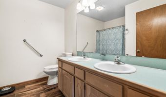 1802 Pinewood Cv, Beebe, AR 72013