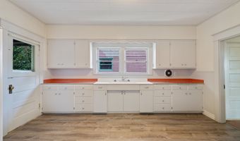 657 FLORENCE Ave, Astoria, OR 97103