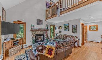18 Armsby Cir, Campton, NH 03223