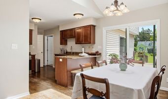 615 Highland Ave, Antioch, IL 60002