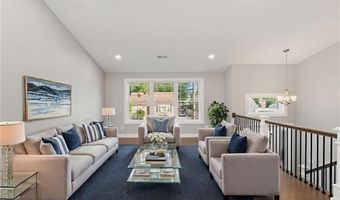 10 Sherwood Ave, North Providence, RI 02911