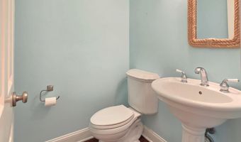 12 Fraser St, Beaufort, SC 29907