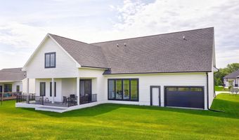 25019 Eagle Vista Dr, Adel, IA 50003