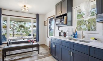 676 Columbine Dr, Casper, WY 82601