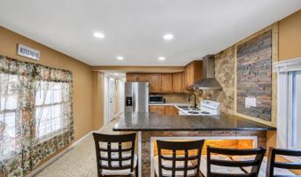 600 Broadway D14, Amityville, NY 11701