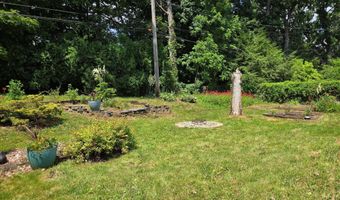 2422 Essex, Ann Arbor, MI 48104
