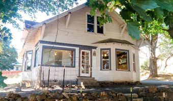 215 N H St, Albion, WA 99163