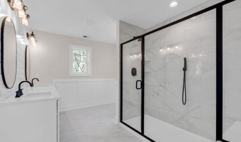 293 Trenton Ave N, Bayville, NJ 08721