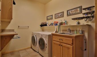 142 Tolman Rd, Clark, WY 82435