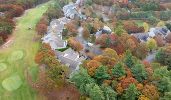 13 Laurel Hill Ct 13, Bourne, MA 02532