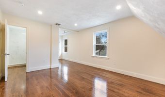 2-4 Brechin Ter, Andover, MA 01810
