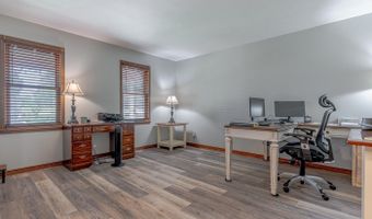 13633 U.S. 62, Ash Flat, AR 72513