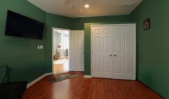 15 Shady Stream Rd, Barnegat, NJ 08005