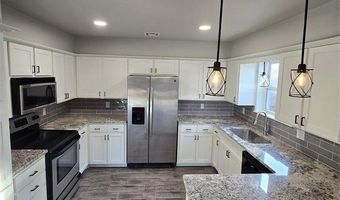 613 Comanche Trl, Altus, OK 73521