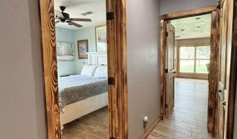 5404 Sioux Rd, Carlsbad, NM 88220
