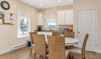 3 Wilson Way, Brentwood, NH 03833