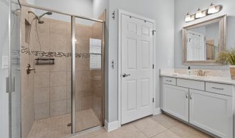 5227 ADMIRAL POINTE Dr, Apollo Beach, FL 33572