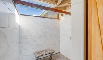 57 Awalau Rd B, Haiku, HI 96708