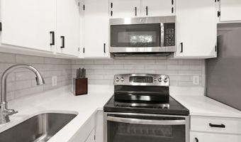 3080 S ABINGDON St A1, Arlington, VA 22206