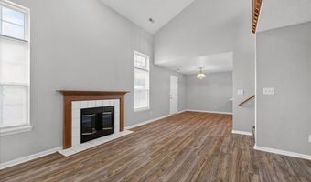 8133 Maple Stream Ln, Indianapolis, IN 46217
