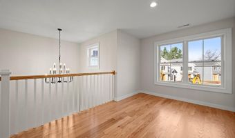 19 Fieldstone Court Ct 19, Bethel, CT 06801