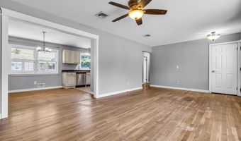 55 South Ave, Bayville, NJ 08721