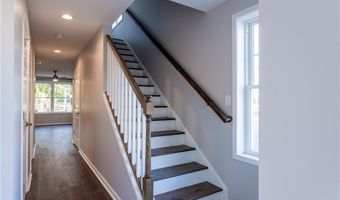 8987 Iroquois St, Angola, NY 14006