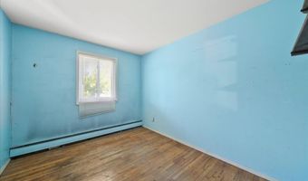 200 Merrick Rd Q, Amityville, NY 11701