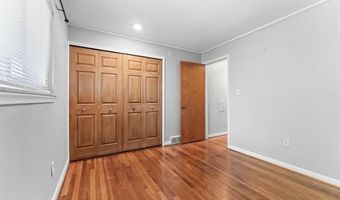 16958 Cambridge Ave, Allen Park, MI 48101