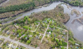 47 Wayne St, Allegan, MI 49010