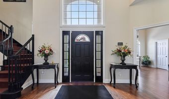 2013 Pointe Clear Dr, Biloxi, MS 39531