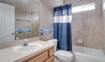 700 LAKE FRANCIS Dr, Apopka, FL 32712