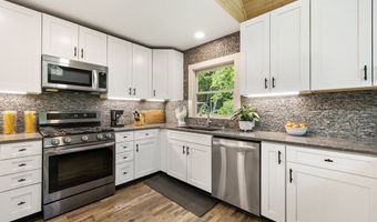 585 Valley View Heights Ln, Andrews, NC 28901