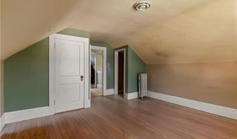 120 Smith St, Cranston, RI 02905