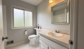 3485 Burbank Dr, Ann Arbor, MI 48105