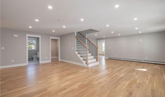 311 Hope Rd, Cranston, RI 02921