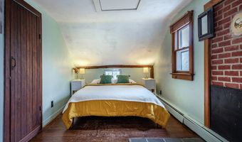 227 New Milford Rd E, Bridgewater, CT 06752