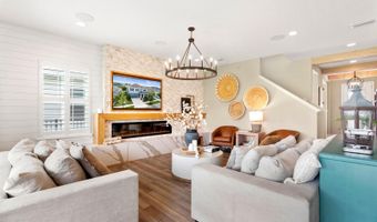 5829 SILVER SUN Dr, Apollo Beach, FL 33572