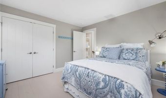 129 RUGGLES Ave, Newport, RI 02840