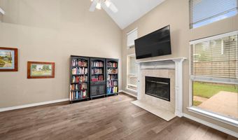 14633 Lakecrest Dr, Addison, TX 75001