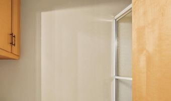 1106 NE 11th Ave, Aberdeen, SD 57401