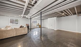 3520 Blue Heron Ct, Ann Arbor, MI 48198