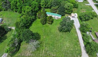 305 N Eighth St, Albion, IL 62806
